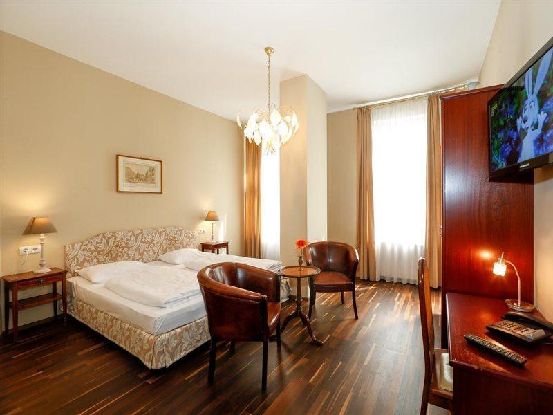 Timeout Hotel, 5 Min To Center, Self Check In 2* Wien
