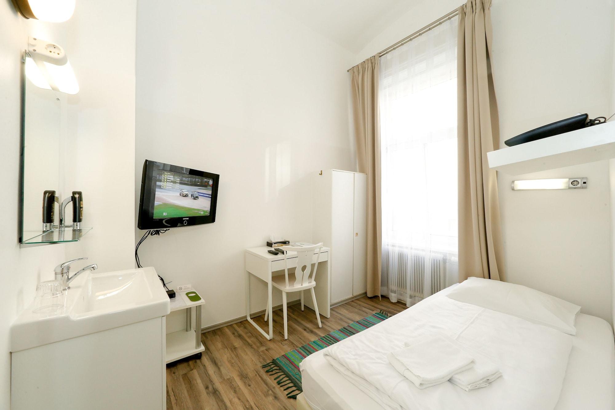 Hotel Timeout Hotel, 5 Min To Center, Self Check In Wien