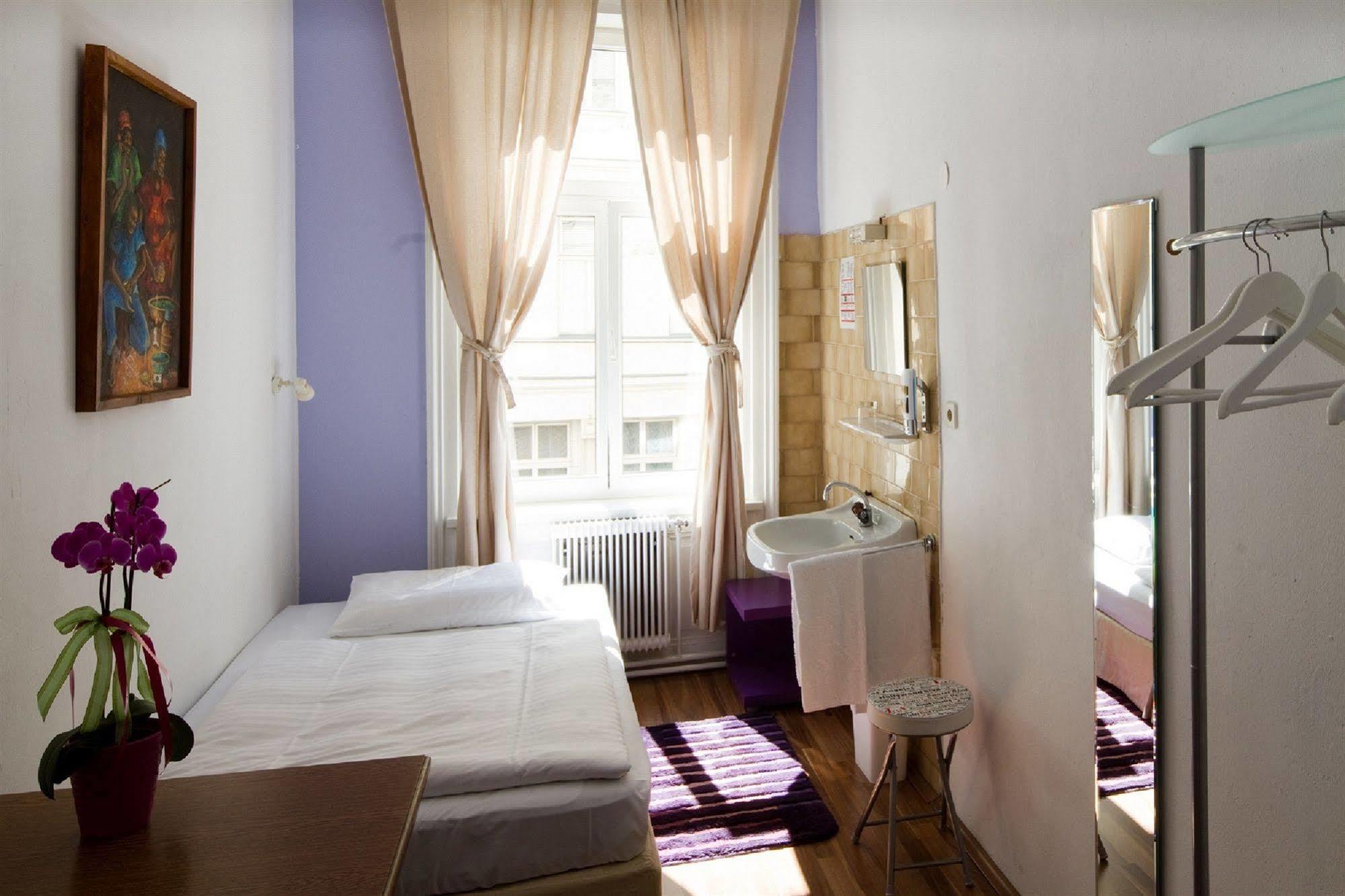 Timeout Hotel, 5 Min To Center, Self Check In Hotel Wien